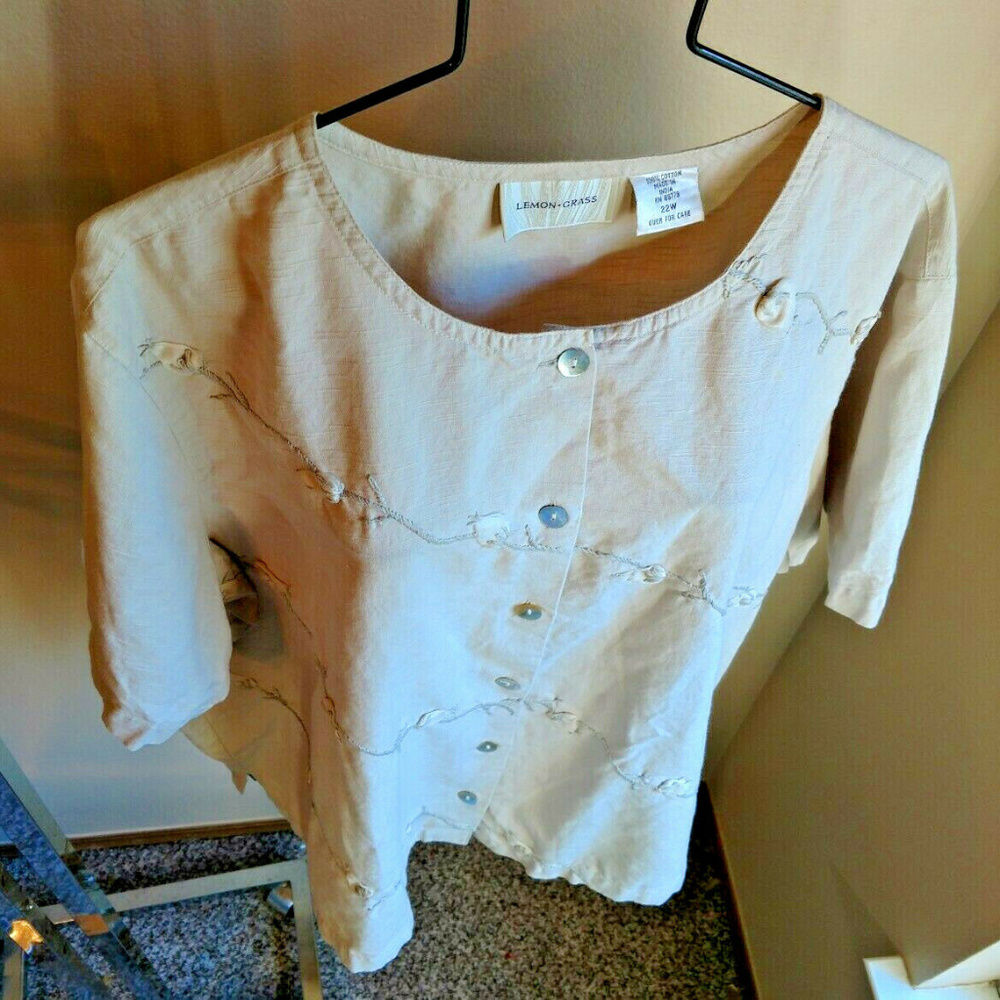 Lemon Grass Natural Cotton Embroidered Button Top